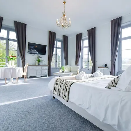 Feriehus Chateau De *