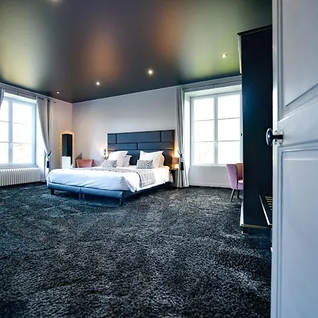 Chateau De Feriehus *