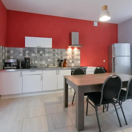 Chateau De Feriehus *