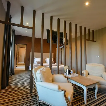 Chateau De Feriehus Gezaincourt